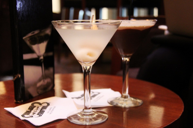 brasserie-LA LONDE LES MAURES-min_martini_bar_lychee_chocolate_alcohol_liquor_happy_hour_happy-910161